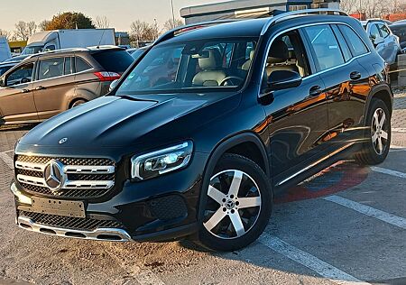 Mercedes-Benz GLB 200 d 2.0 150PS/Cam/Leder/SzHz/AHK/Full LED