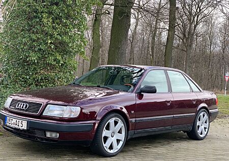 Audi 100