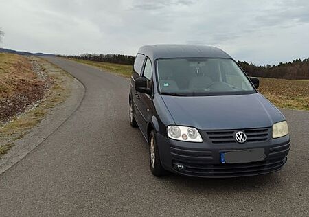 VW Caddy Volkswagen Life 1.9 TDI motor macht Geräusche