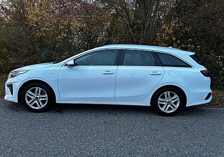 Kia Cee'd / Ceed SW 1.4T-GDI VISION