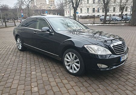 Mercedes-Benz S 320 CDI 4MATIC L -