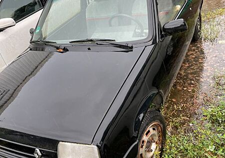 Renault R 5