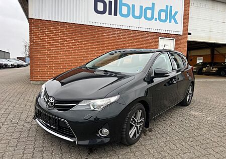 Toyota Auris Life+ FULL SERVICE