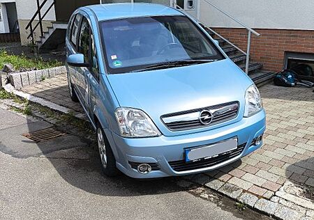 Opel Meriva 1.8 Cosmo