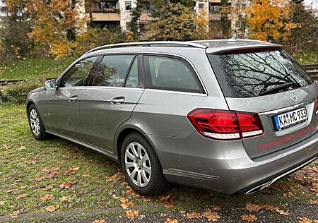 Mercedes-Benz E 220 BlueTEC BE T Edition AVANTG. Auto. Edi...