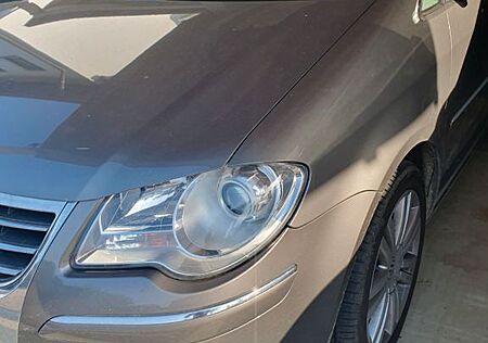 VW Touran Volkswagen 2.0 TDI 7 Sitzplätze Navi Klima