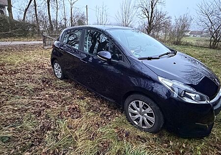Peugeot 208 PureTech 82 Active Scheckheft nur 54000KM