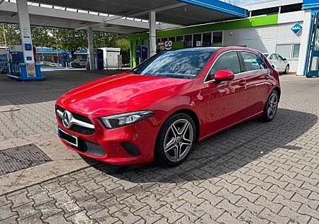 Mercedes-Benz A 180 d DCT -