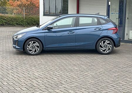 Hyundai i20 1,2 Navi Lenkradheizung Kamera 5 J Garantie