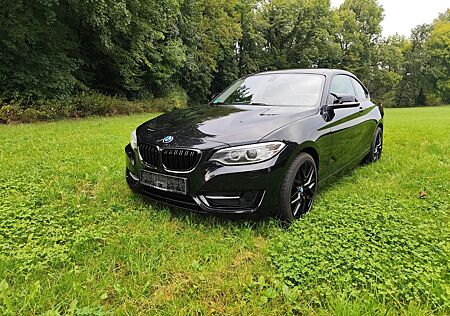 BMW 220d Coupé Sport Line Sport Line