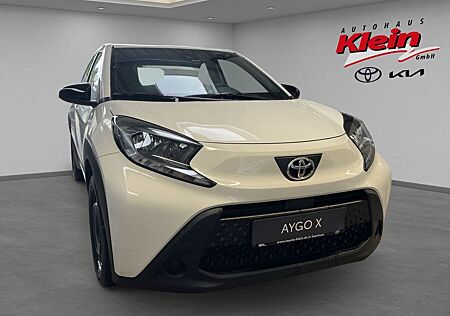 Toyota Aygo (X) 1.0 VVT-i Play CVT Apple CarPlay Android