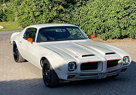 Pontiac Firebird Formula 400.