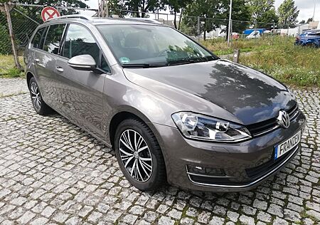 VW Golf Volkswagen VII Variant Allstar BMT DSG 43Tkm.