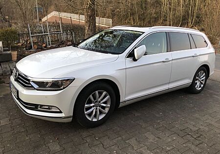 VW Passat Variant Volkswagen 2.0 TDI BMT Highline Variant ...