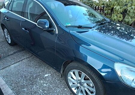 Volvo V60 T3 Momentum Momentum