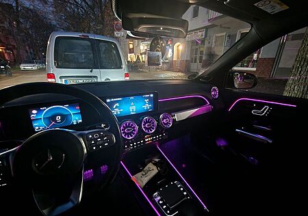 Mercedes-Benz GLB 250 4MATIC DCT -