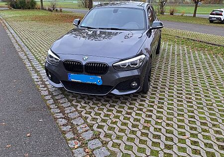 BMW 120i Edition M Sport Shadow LED AHK