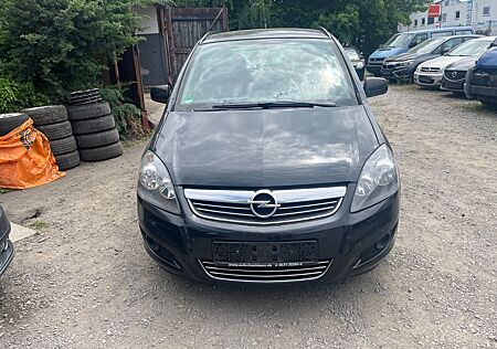 Opel Zafira 1.8 Family