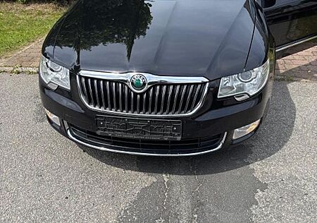 Skoda Superb 2.0 TDI CR 125kW DSG Elegance Combi E...