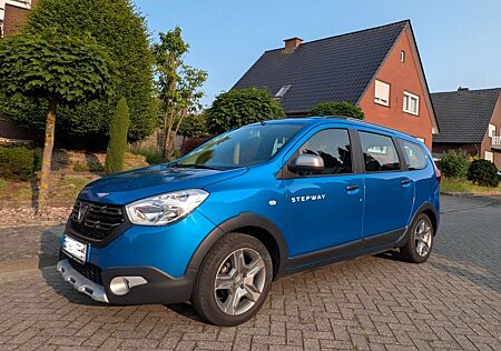 Dacia Lodgy Stepway scheckheftgepflegter Garagenwagen