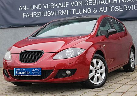 Seat Leon 1.8TFSI Style TEMPOMAT KLIMA SHZG PDC ALU