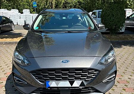 Ford Focus 1,0 EcoBoost 92kW Active Turnier Active