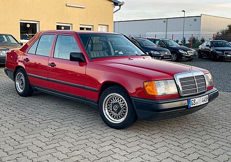 Mercedes-Benz 200 D im tollen Zustand, TÜV und H-Kennzeichen