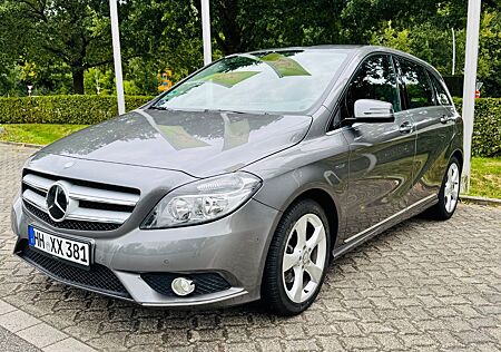 Mercedes-Benz B 200 BlueEFFICIENCY -