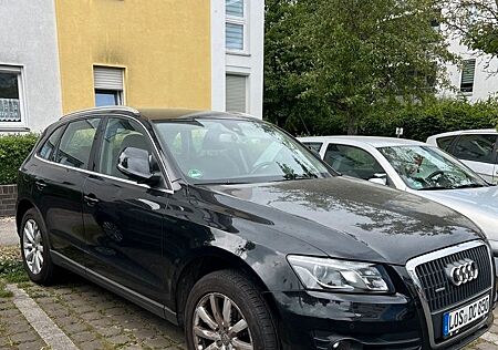 Audi Q5 2.0 TDI DPF S tronic quattro -