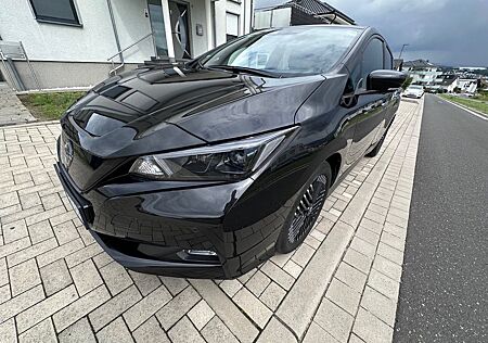 Nissan Leaf 150 PS 39KWH TEKNA Leder Bose 360G Kamera