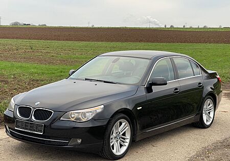 BMW 520d 520 Baureihe 5 Lim. * Euro 5* NEU TÜV* NAVI