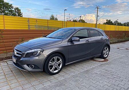 Mercedes-Benz A 180 -