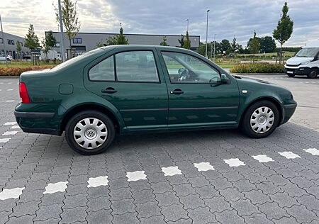 VW Bora Volkswagen 1.6 SR mit TÜV 02/27 Voll Fahrbereit