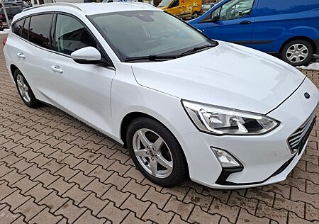 Ford Focus Turnier Cool & Connect