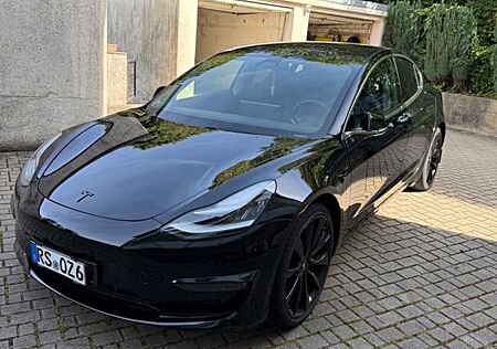 Tesla Model 3 Performance - Allradantrieb mit Dual...