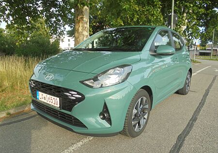 Hyundai i10 Sondermodel"TREND"-TOP-AUSTATTUNG-fast neu!!