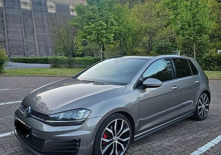 VW Golf Volkswagen 2.0 TDI DSG BMT GTD GTD