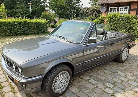 BMW 325i , E 30, Cabrio, Top gepflegt
