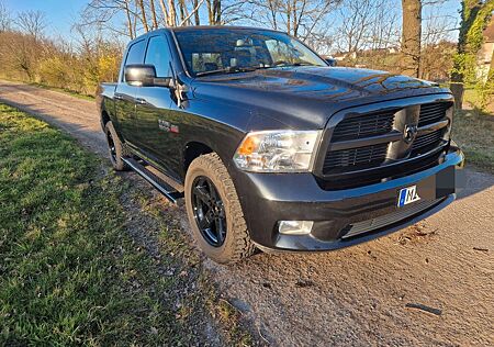 Dodge RAM Hemi Crewcap 4x4 kein Litauer TOP