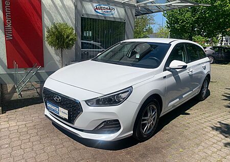 Hyundai i30 cw Select 1,0 GDI Turbo Klima*Navi+LED+Alu*