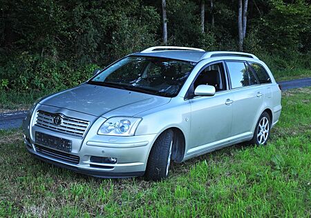 Toyota Avensis Combi Exec. 2.0-l Automatik TÜV 07/27