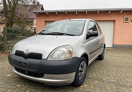 Toyota Yaris 1.0 linea eco eco