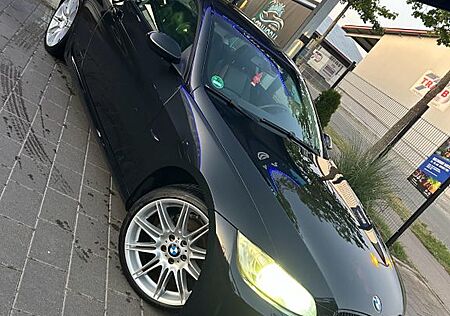 BMW 320i Coupé - M-Paket - 19 Zoll M-Felgen