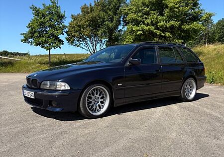 BMW 540i E39 Touring VFL V8