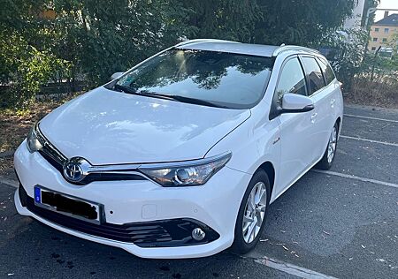 Toyota Auris Touring Sports Hybrid 1.8