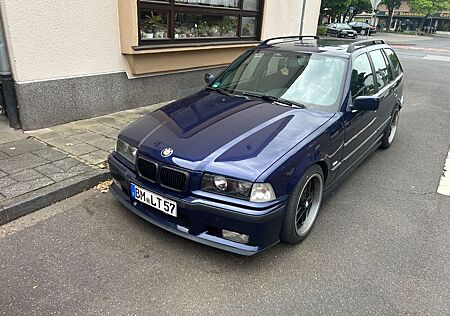 BMW 316i touring