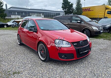 VW Golf Volkswagen V Lim. GTI * Navi*