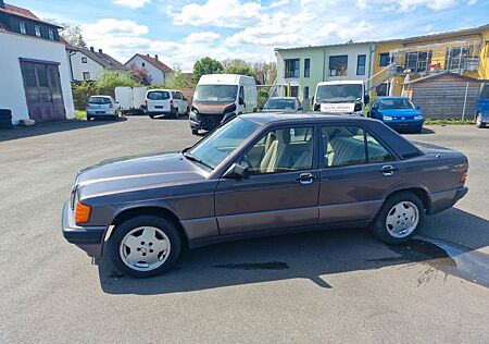 Mercedes-Benz 190