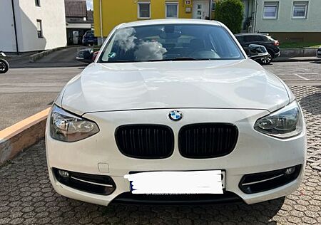 BMW 116i Sport Line Sport Line