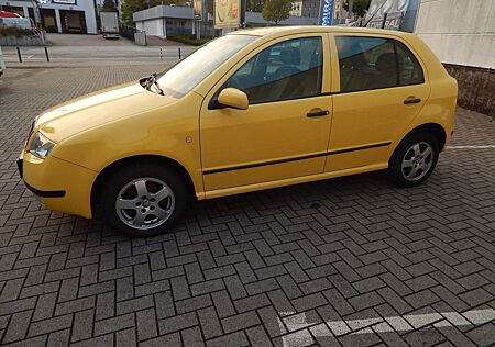 Skoda Fabia 1.4 16V 55 kW Ambiente Sedan Klima Neu TÜV